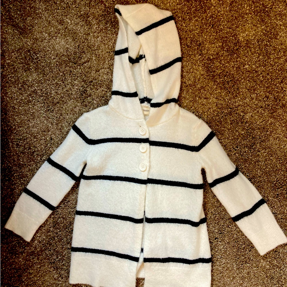 SUPER SOFT Tucker and Tate girls sweater